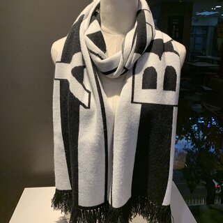 バーバリー　マフラー　ショール　男女兼用　冬物美品