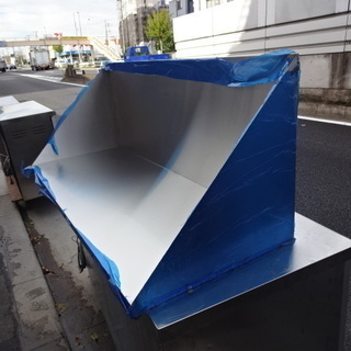 ※未使用品※◆ステンレス平棚／吊棚／三角棚◆W1310xD500◆24の画像