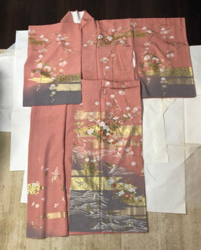 着物、帯、肌襦袢セットで1万円でお譲りします。