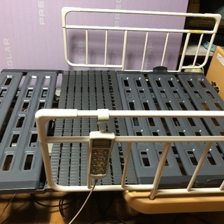 介護用電動ベッド パラマウントベッド「楽匠」 3モーターの画像