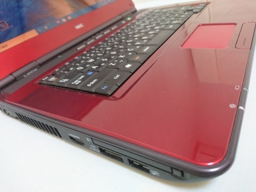 取引中】 大画面・ブルーレイ搭載 綺麗なレッド NEC Lavie Windows10