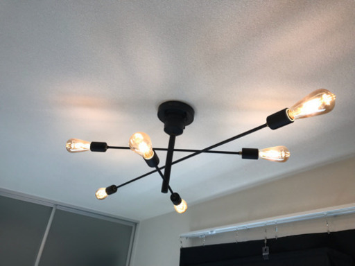 【ほぼ未使用】本体とLED電球6つセット