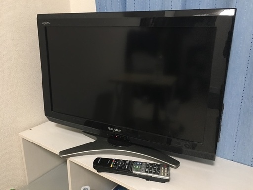 液晶テレビ  10/9. 9時まで引き取れる方限定