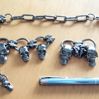 スカル骸骨アクセサリー　ブランド？？
