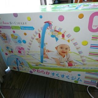 お譲り先決定★combi やわらかすくすくジム 