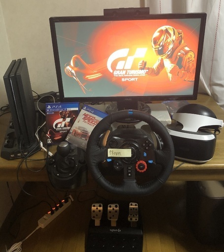 【オークションサイト出品の為早期終了の可能性あり】PS4Pro1TB　購入1年以内の為保証期間中　VR　SpecialOffer　logitechG29DRIVINGFORCEハンコンSHIFTERシフター　ASUSゲーミングモニター24型 フルHD　VE24　　空冷ファン付縦置きスタンド　　 箱付き　　中古　動作確認済み　ソフト付き