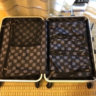 美品  キャリケース  Ｌサイズの画像