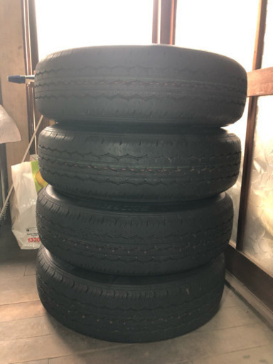 ハイエース 新車外し ホイールキャップ付き