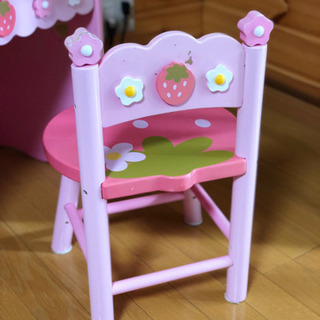 ポコちゃん【比較的美品】マザーガーデン　野いちご椅子机セット＆キャビネット ポコちゃん【比較的美品】マザーガーデン 野いちご椅子机セット