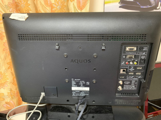 22型テレビ　AQUOS
