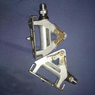 SHIMANO600ペダル売ります