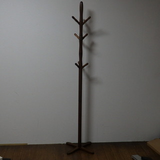 【USED】ポールハンガー　衣紋掛け　高さ約１８０ｃｍ　３分割で...