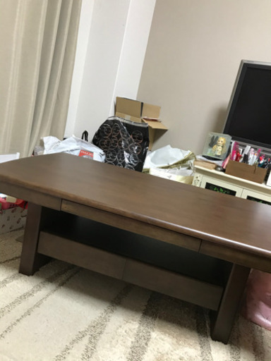リビングテーブル