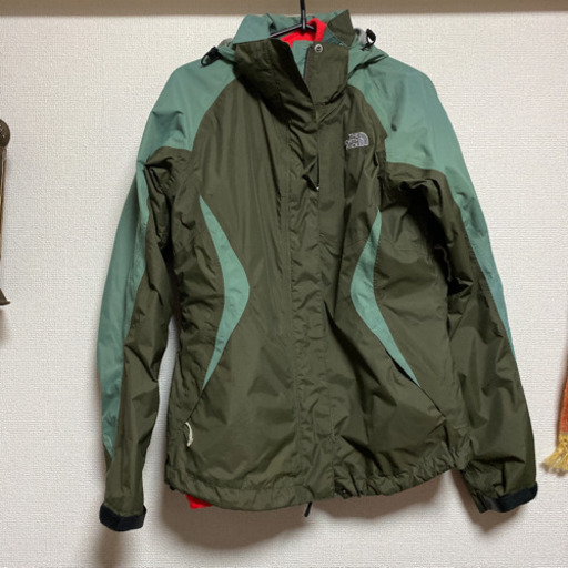 THE NORTH FACE ノースフェイス マウンテンパーカー　グリーン