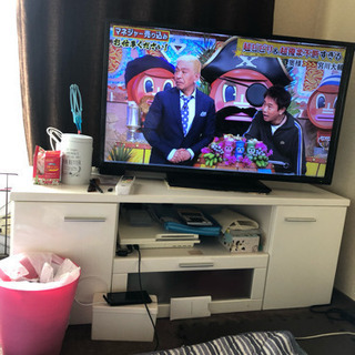 テレビ台 白
