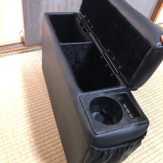 センターコンソール　1,000円に値下げ。の画像