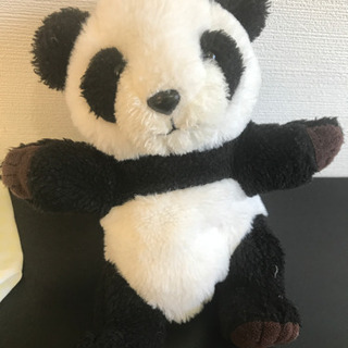 パンダの手にはめるぬいぐるみ