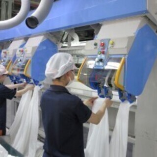 クリーニング工場の簡単な検品・出荷、仕上げ作業のパート社員募集‼