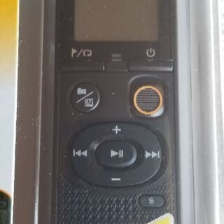 OLYMPUS ICレコーダー２つの画像