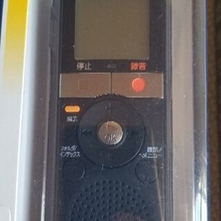 OLYMPUS ICレコーダー２つの画像