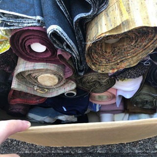 正絹、ウール、化繊などの着物、反物、解反、ハギレ、裏地、の画像