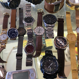 腕時計電池交換 600円(税込)でいたします。G-SHOCKは1...