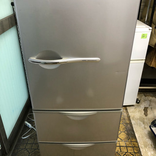 3ドア冷蔵庫 2010年製 255ＬSR-261T  傷あり 直接お渡し3000円の画像