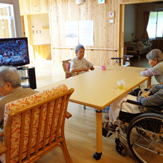 介護職員／パート募集！資格なしでも始められます☆