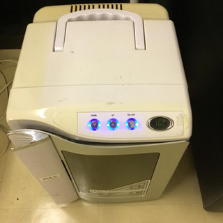 片手で運べる 小型冷蔵庫