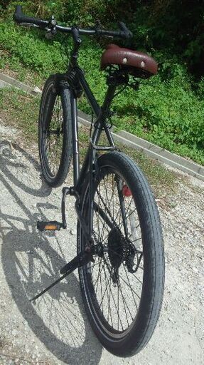 太めタイヤのマウンテンバイク風の中古自転車