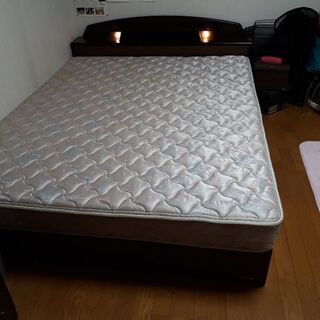 新婚のご夫婦必見です‼️ワイドのダブルベッドお譲りします