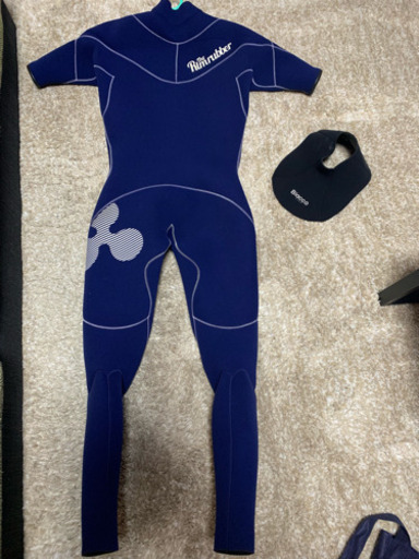 ウェットスーツ