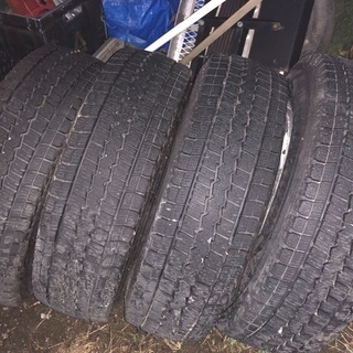 ハイエース スタッドレス 195/80R15