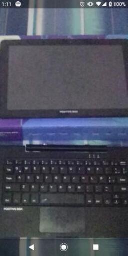 ほぼ未使用　画面取り外し可能なノートPC
