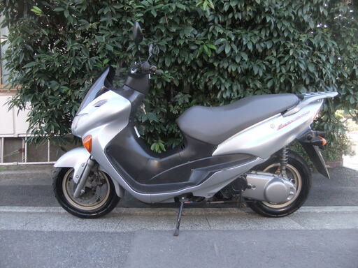 スズキ　アヴェニス150 　実働中古車　オイル交換後渡し　タイヤ前後バリ山　バッテリーフル充電済み　書類有