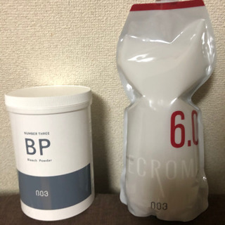 未使用のブリーチパウダーと未使用の2液