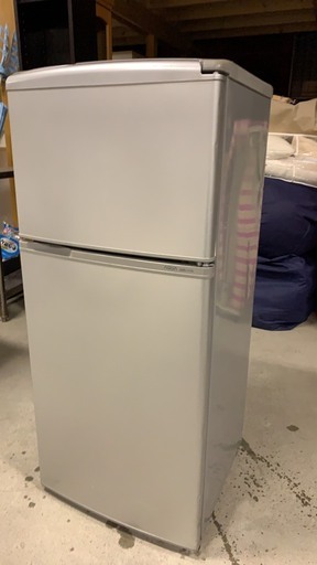 アクア　2ドア冷蔵庫　109L　2012年