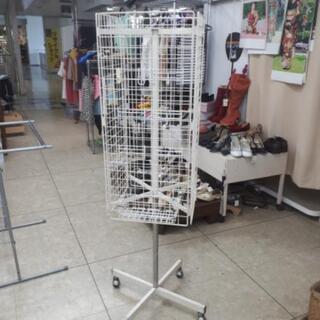 閉店セール！【リブラ店】回転式　什器　キャスター付き