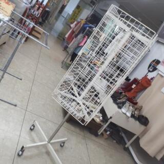 閉店セール！【リブラ店】回転式　什器　キャスター付きの画像