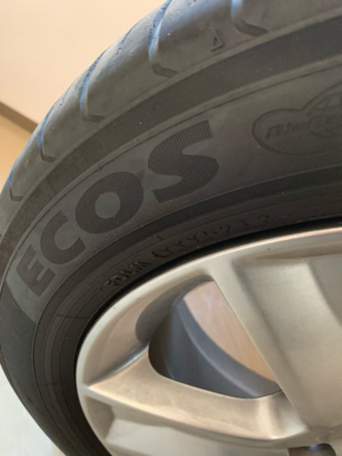 215 55 17 タイヤ売り切り【お問い合わせ打ち切ります】