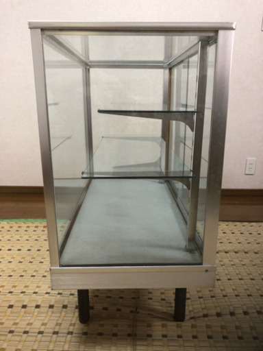 ガラスケース、ディスプレイケース、コレクションケース