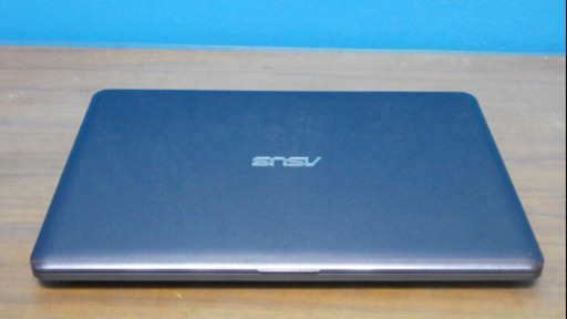 ASUS E203N 軽いノートパソコン Win10 Office
