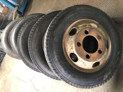 ブリザック　185/85R16 111/109L ダイナ　