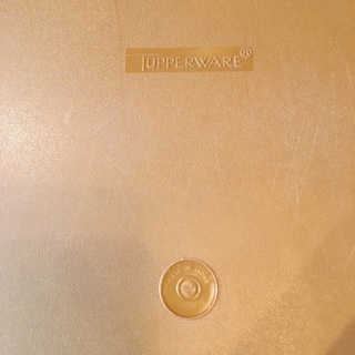 【受付中】希少 レトロデザイン Tupperware タッパーウェア ブラウン 浅型　キャンプ用品収納等にの画像
