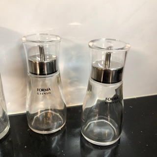 超美品^_^調味料ボトル５本セット🉐の画像
