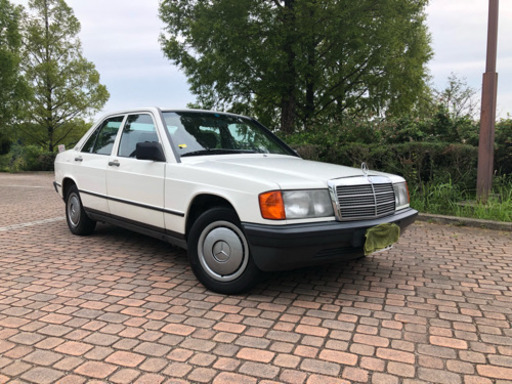 メルセデスベンツ 190E ブルー ブラックメタリック 1984年 Amazon | 【メルセデス・ベンツ コレクション】純正 190 E 2.3