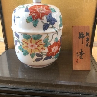 有田焼　壺の画像