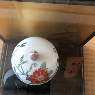 有田焼　壺の画像