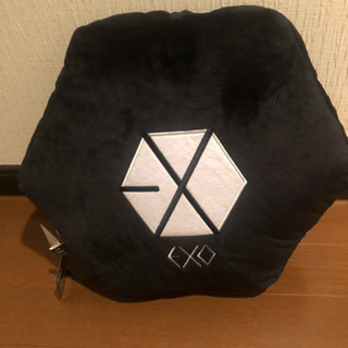 EXO ロゴBIGクッションの画像