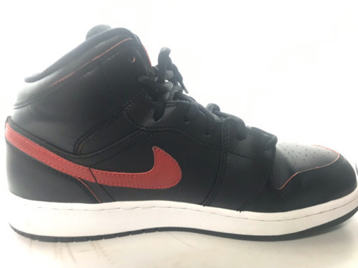 NIKE ナイキ スニーカー　エアジョーダン1mid 大幅値下げ！